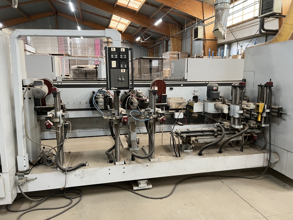 HOMAG double tenoner and sorting line (quality control) - ... Image 2